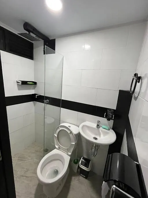 Apartamento Dcastano Medellin 0*,  Colombia