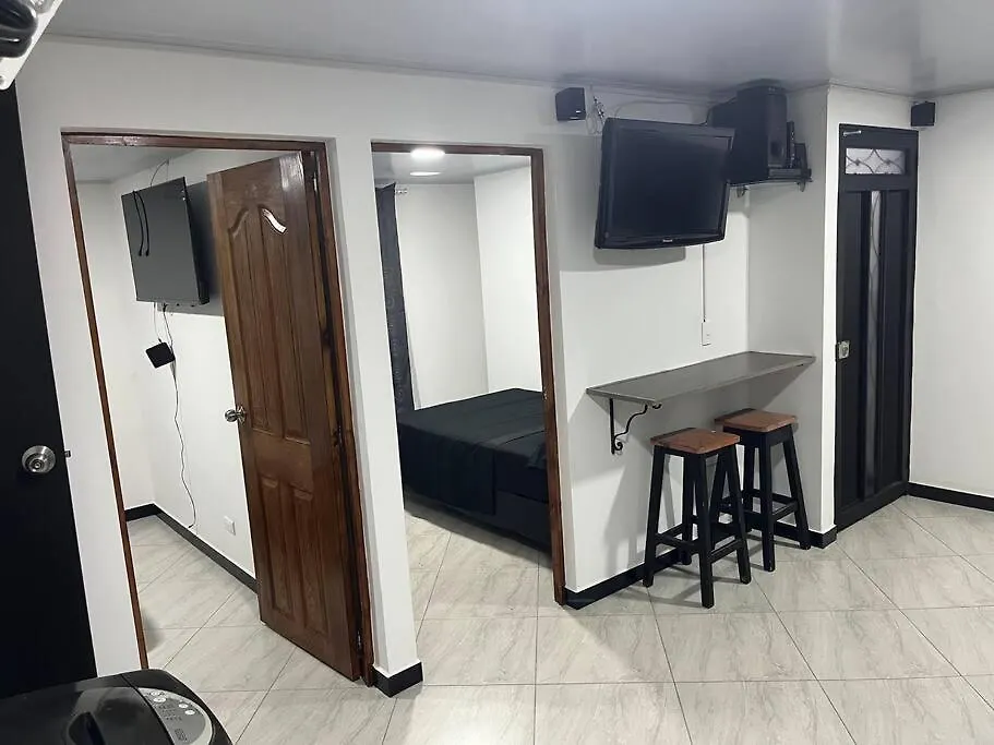 Apartamento Dcastano Medellin 0*,  Colombia